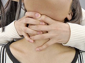 首を絞められて感じる女達　サンプル画像04